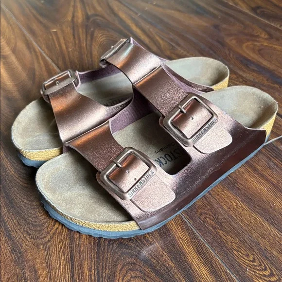 BIRKENSTOCK Arizona Birko-Flor Arizona Metallic Copper( Rose Gold) Sandals - Picture 5 of 17